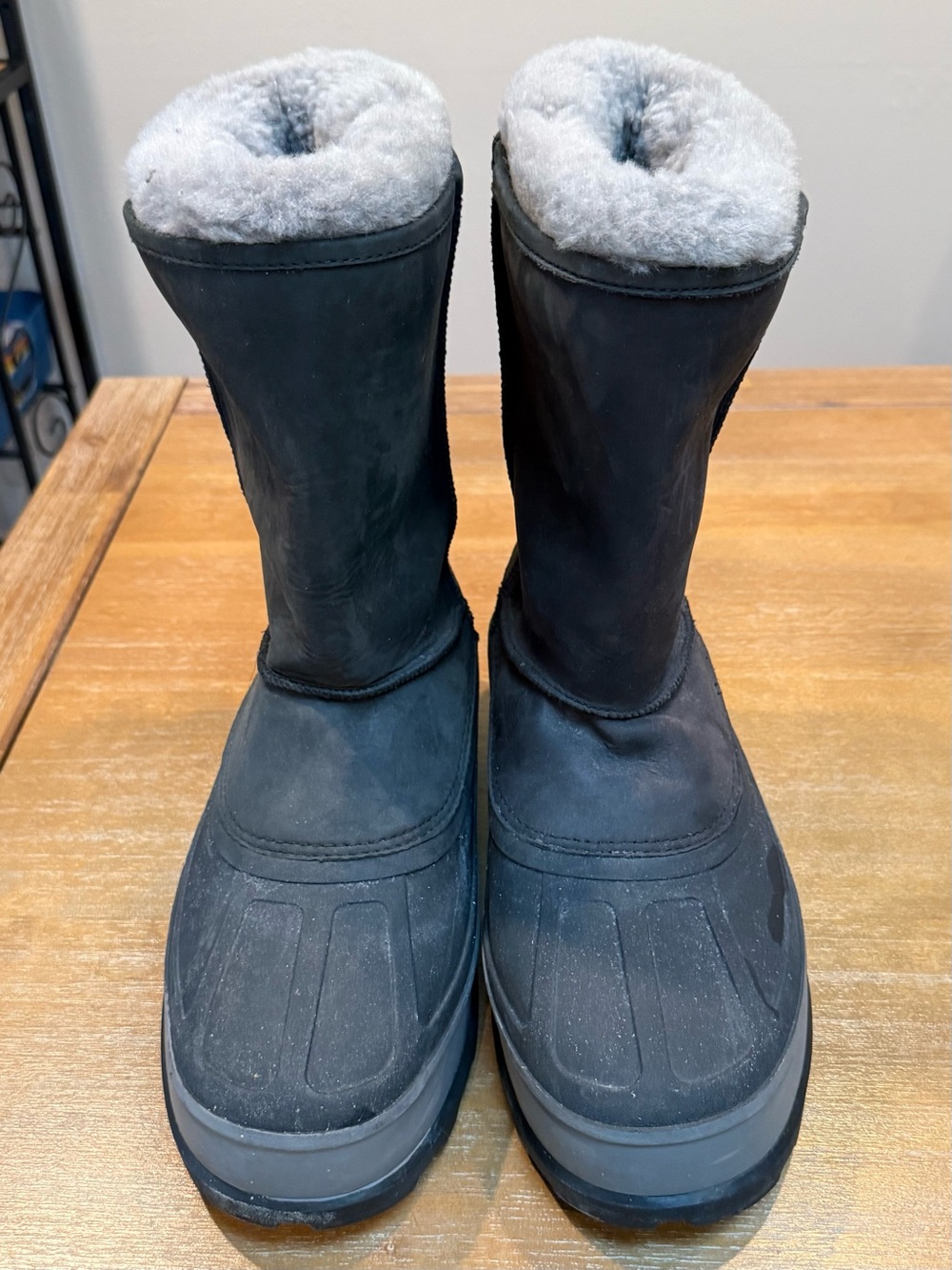 RARE UGG Australia Mns Gray Pueblo Boot Waterproof Leather Rubber Sheepskin Sz13 - Picture 2 of 11